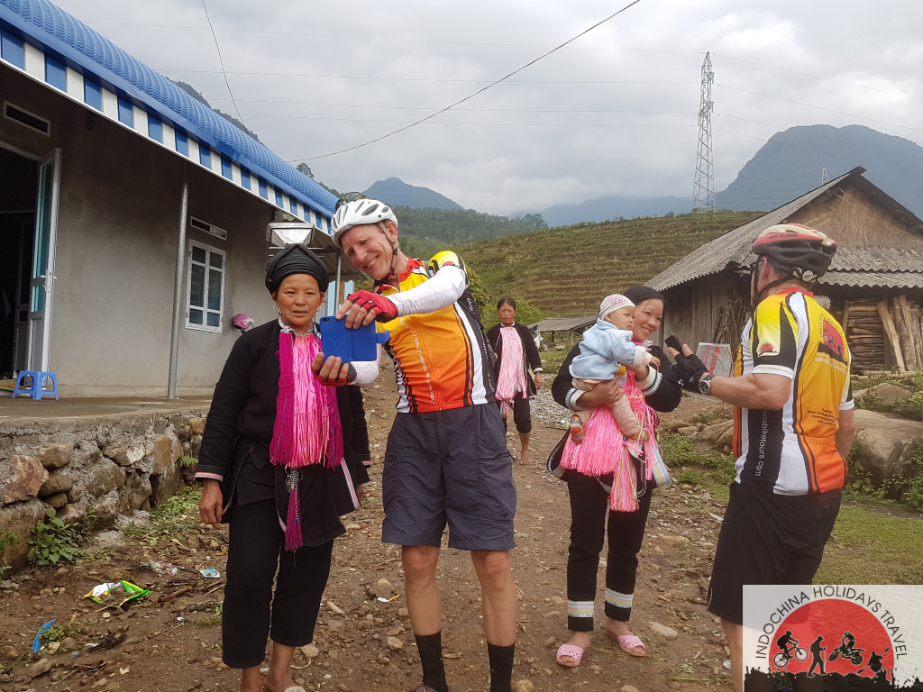 3 Days Sapa Undiscovered Biking Tour