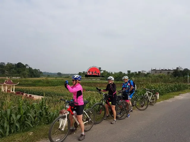 7 Days Mighty Red River Delta Cycling Tour