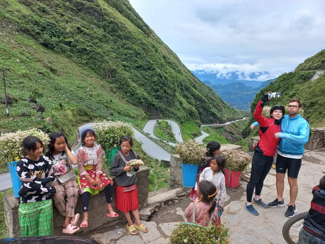 Hanoi Biking To Babe Lake – Ban Gioc Waterfall – Lang Son – 6 Days 1