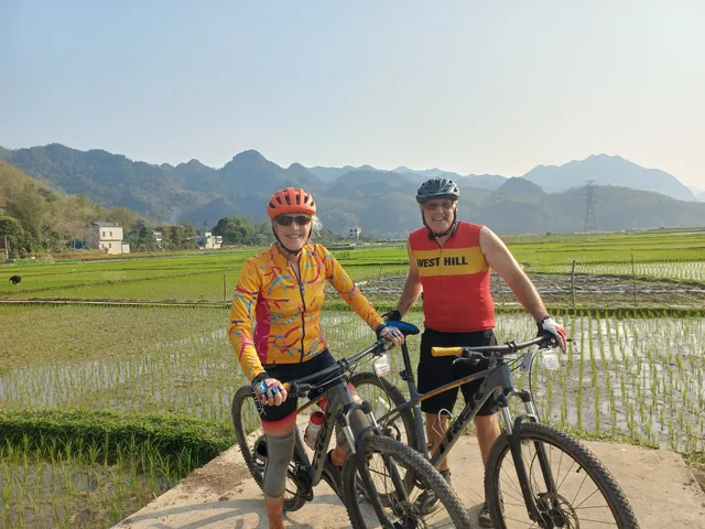 Hanoi Cycling Ninh Binh Weekend Tour – 2 Days 3