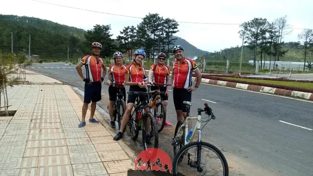 Mighty Red River Delta Cycling Tour – 7 Days 3